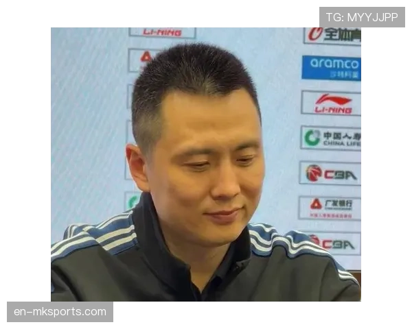 上海卢伟尊重球员个人意愿 伤病恢复遵循医疗团队建议